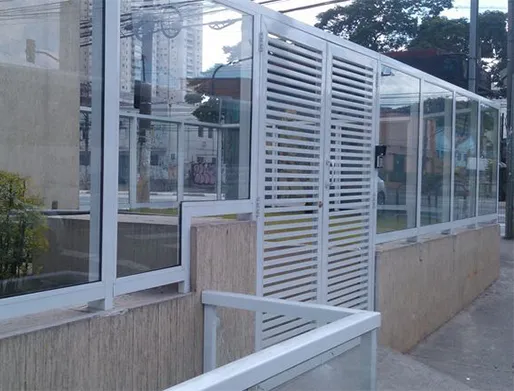 Instalação de Porta Social em Santo André